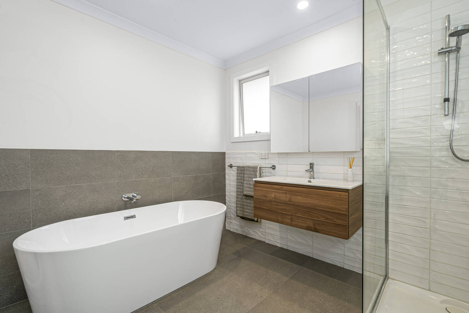 9/27 Calthorpe Street Gisborne